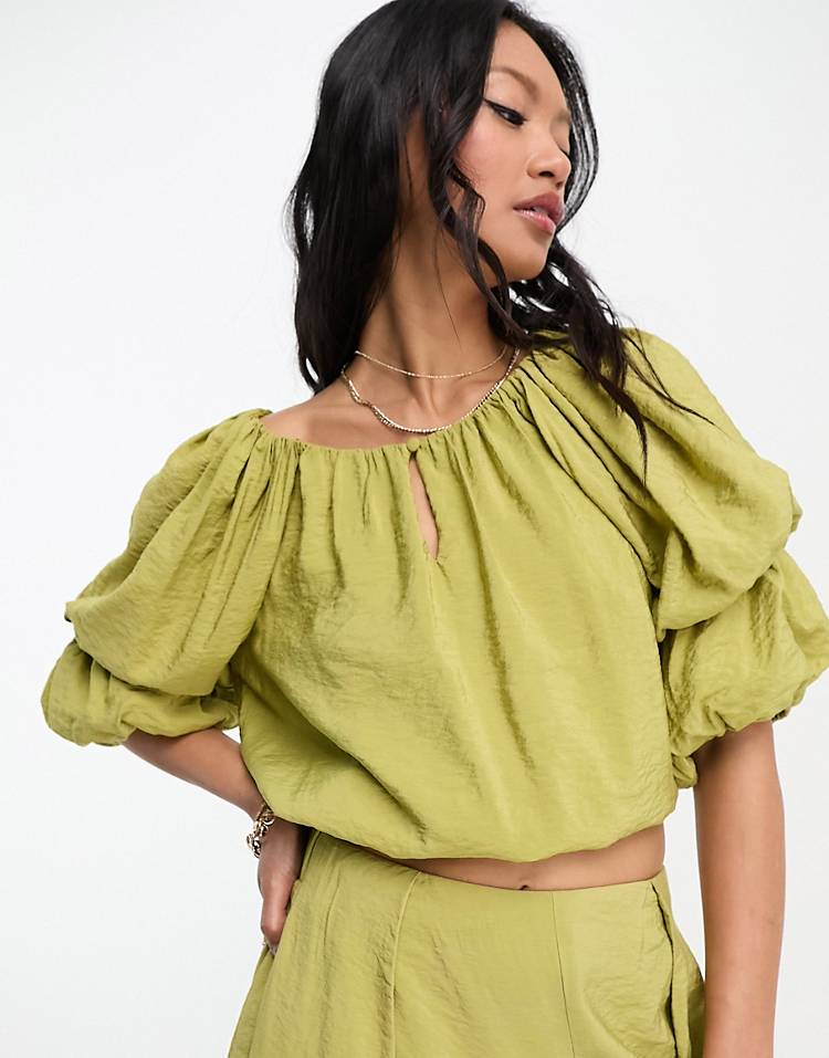 Vila pleat waist pants and blouse top set in lime